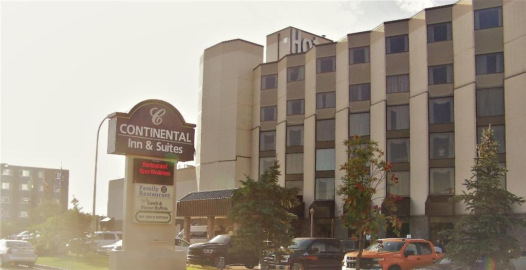 Continental Inn & Suites