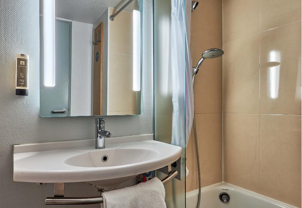 B&B HOTEL Caen Sud