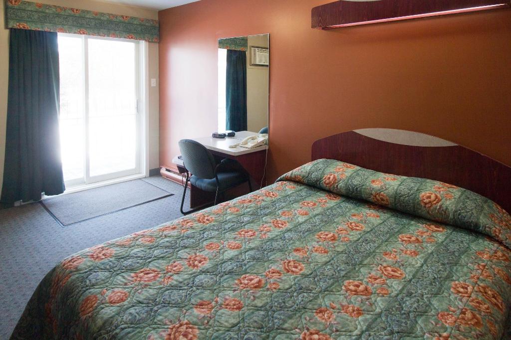 Hotel Marineau Mattawin