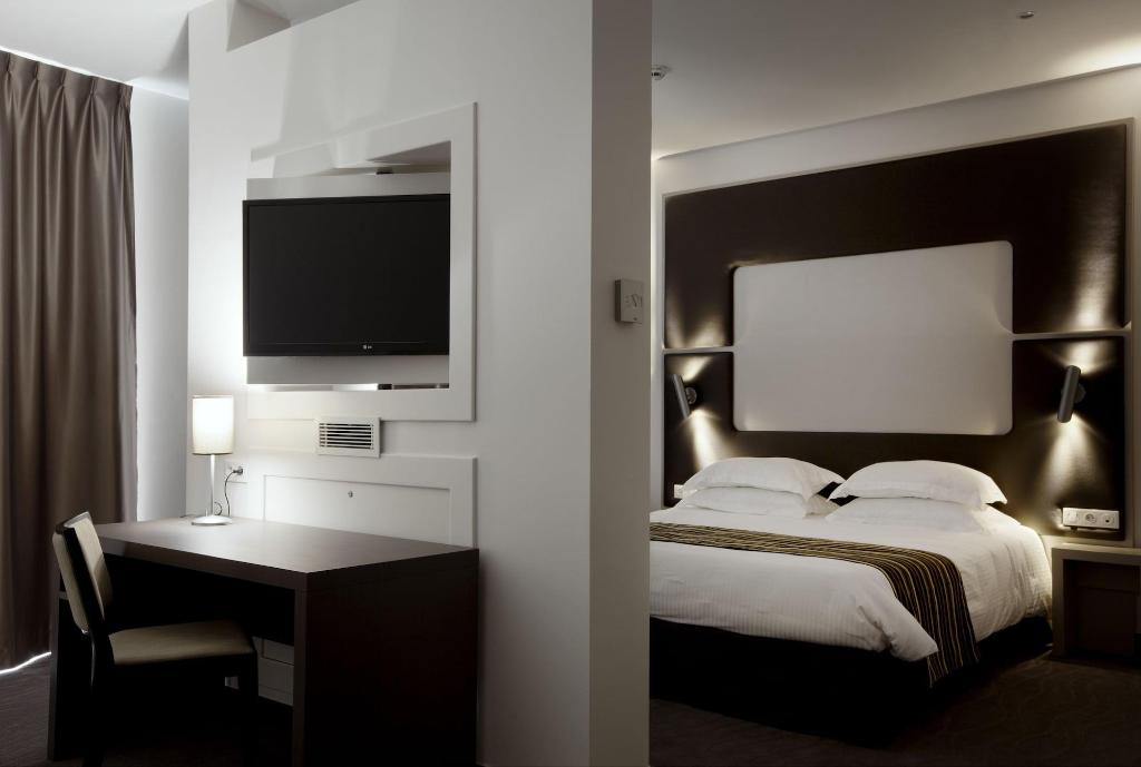 Brit Hotel De Grignan
