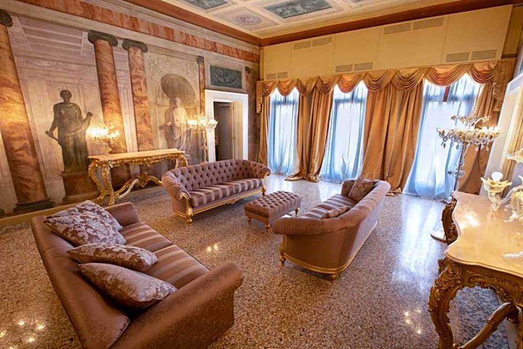 Imagem da galeria de Cà Bonfadini Historic Experience