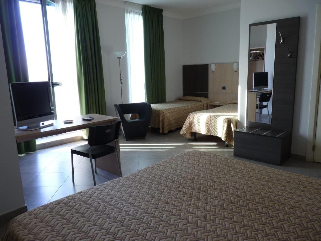 Hotel Lux Modena