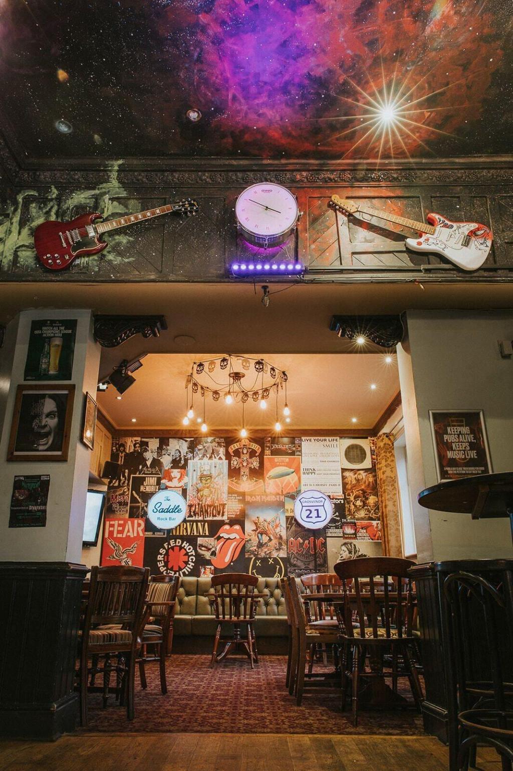 The Saddle Inn - Bar