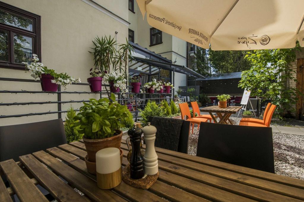 Oki Doki OLD TOWN Hostel