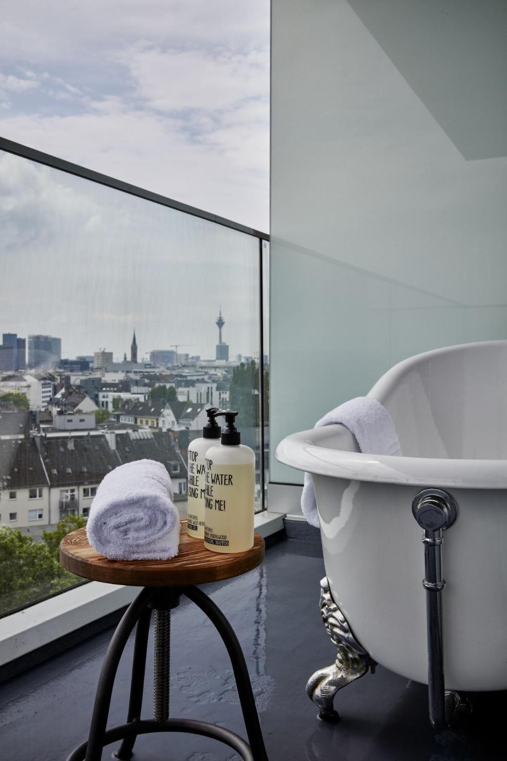 25hours Hotel Duesseldorf Das Tour