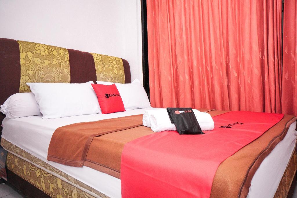 Formerly Reddoorz Near Palembang Square Mall 2