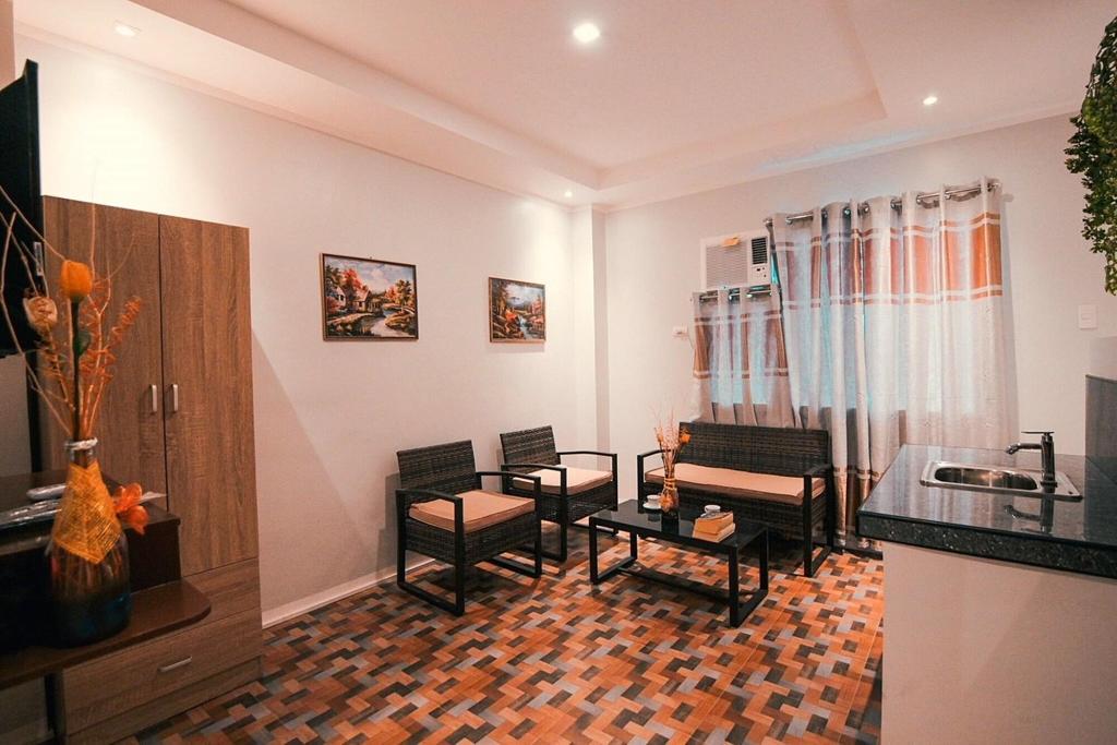 Kingswick Residences And Lodge
