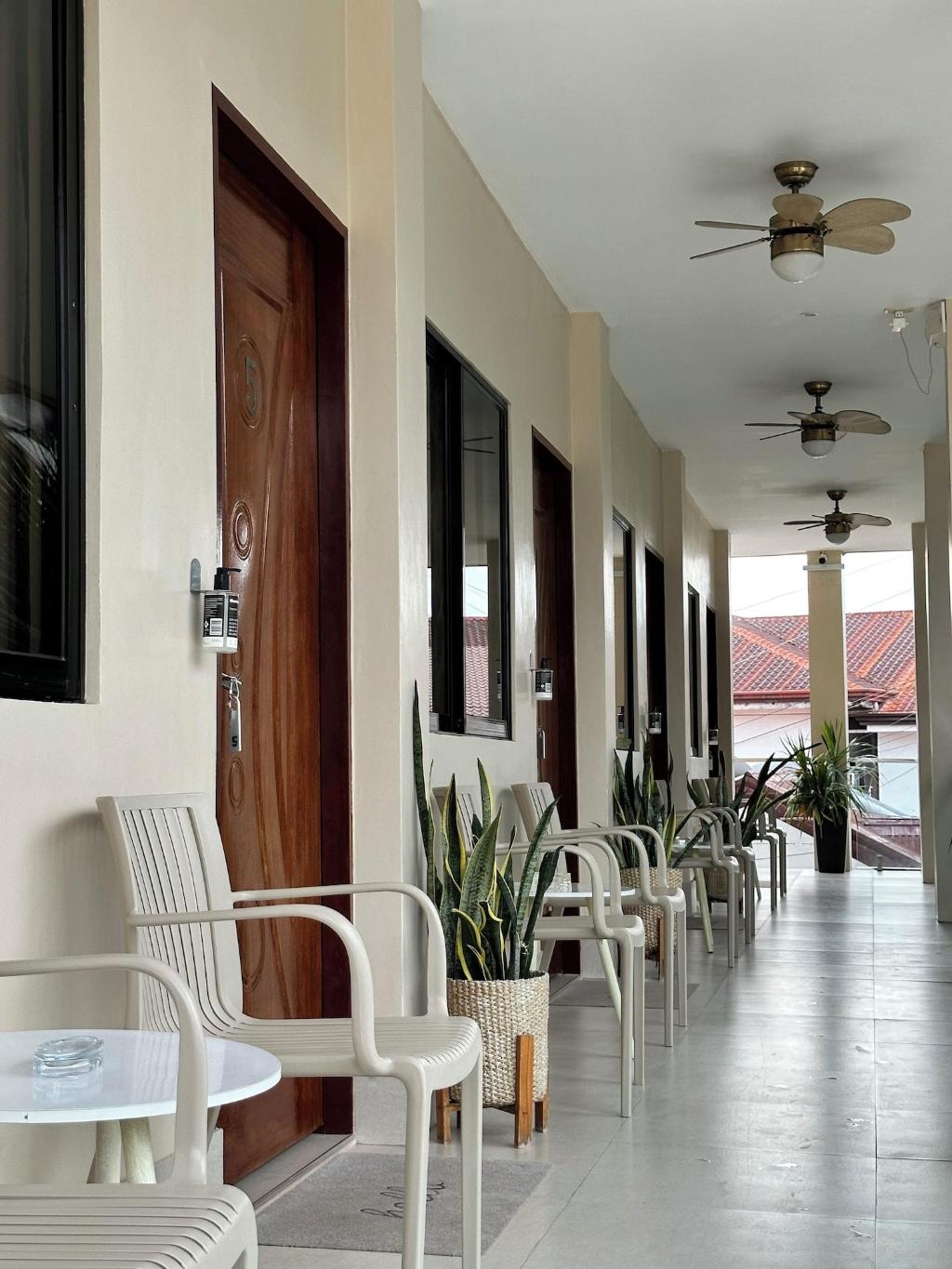 Ocean Safari Suites