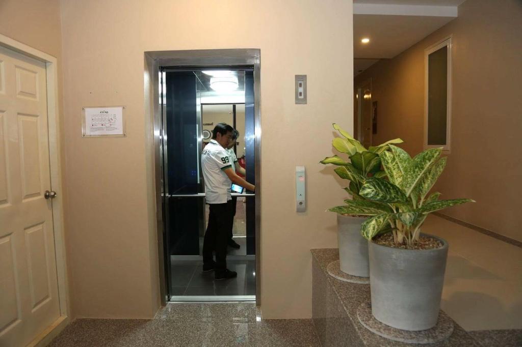 The Coconut Hotel