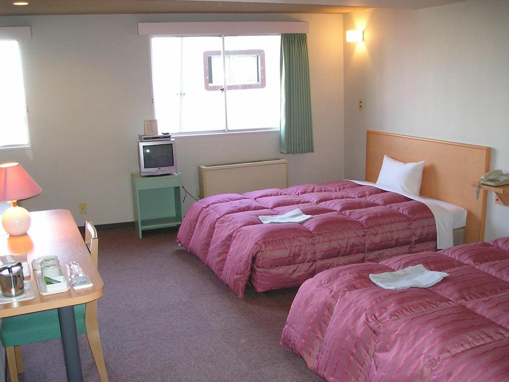 Takasaki Ekimae Plaza Hotel