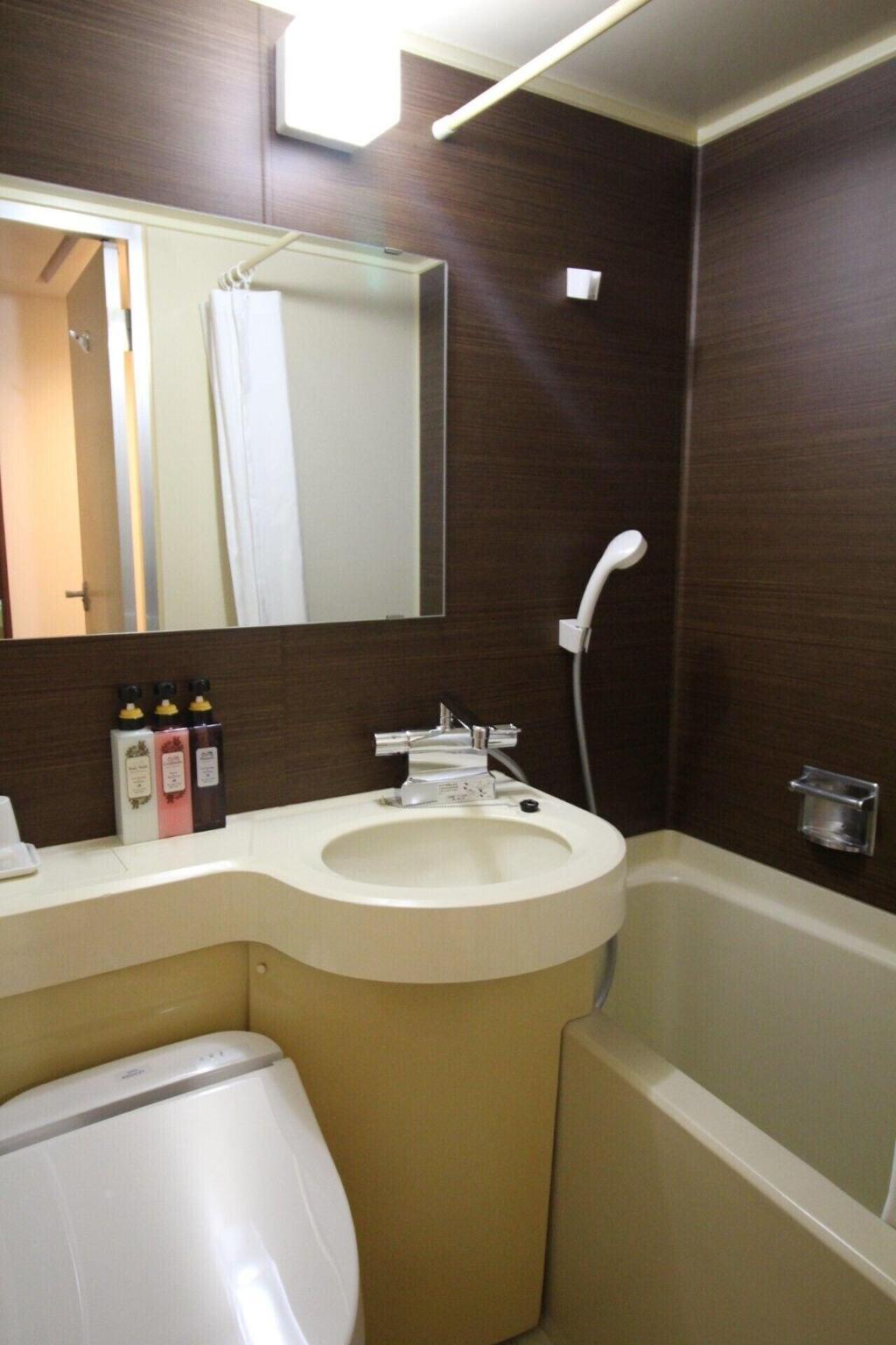 Shin Iizuka Station Hotel