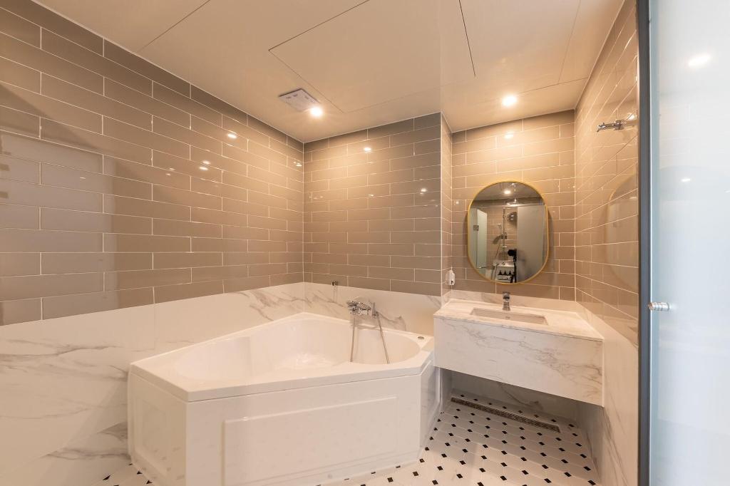 Browndot Hotel