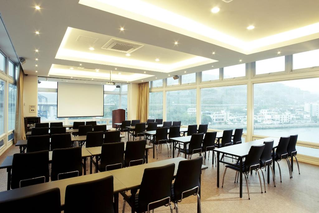 Tongyeong Geobukseon Hotel - Conferences