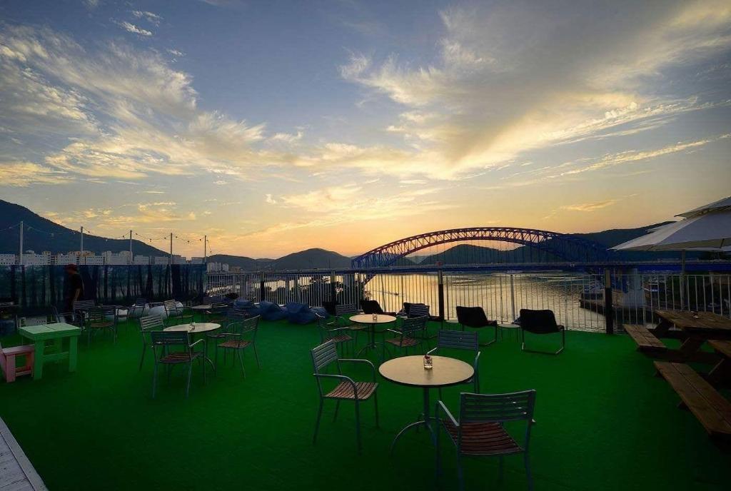 Tongyeong Geobukseon Hotel - Terrace