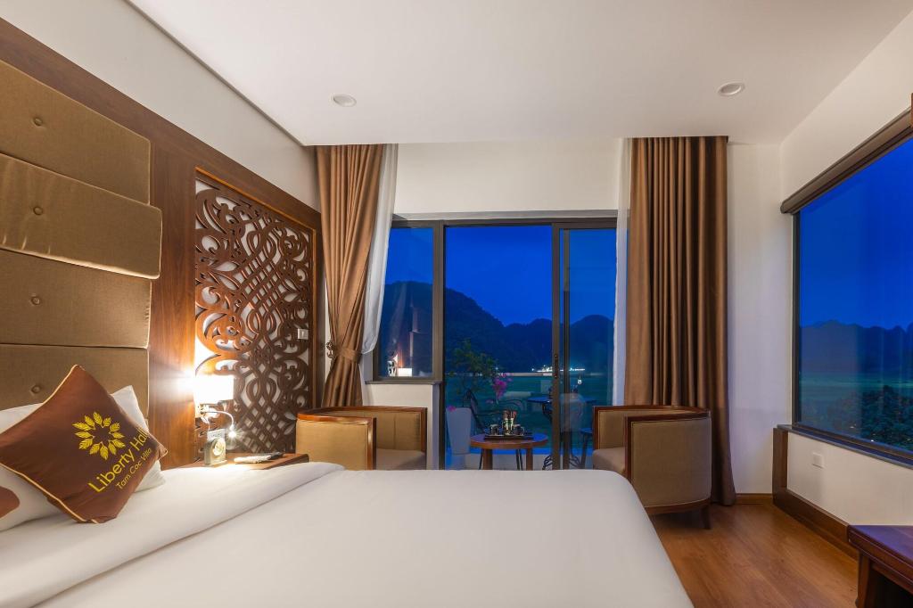 Liberty Hall Tam Coc Villa