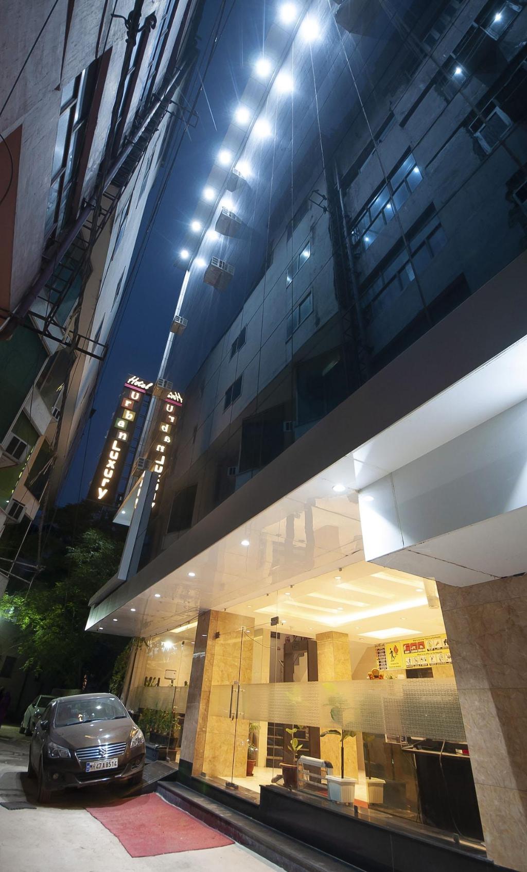 URBAN LUXURY HOTEL