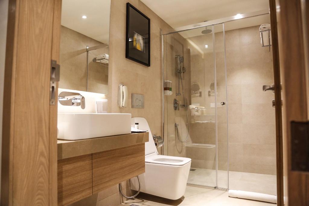 Royal Hometel Suites