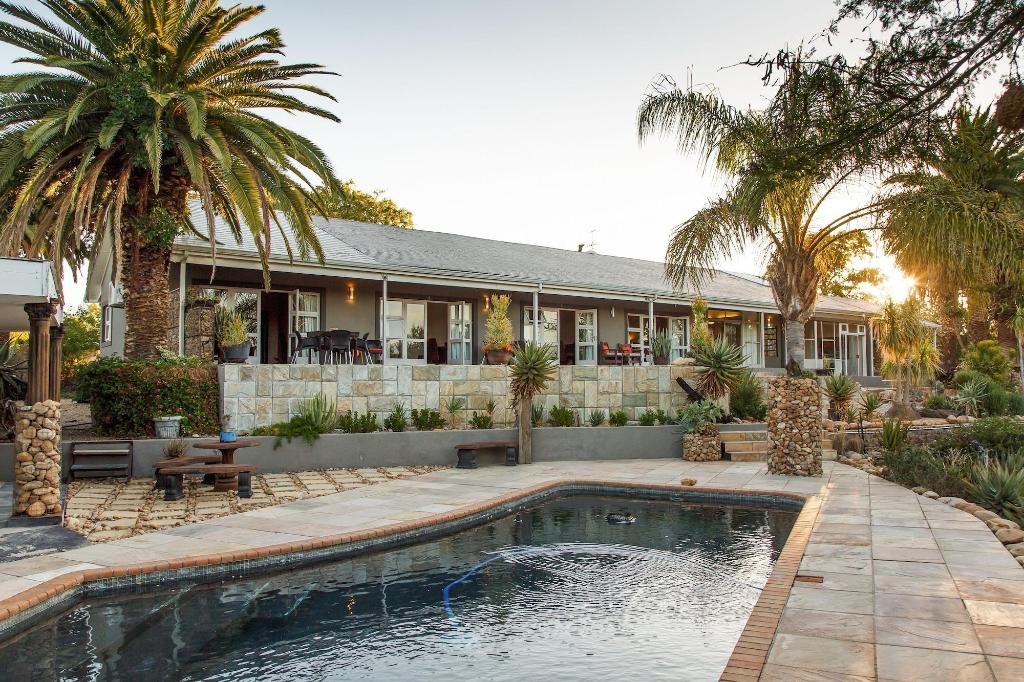 Aloe Manor - Sports and Entertainment