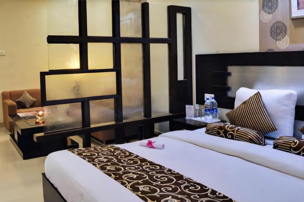 Hotel Shanti Palace