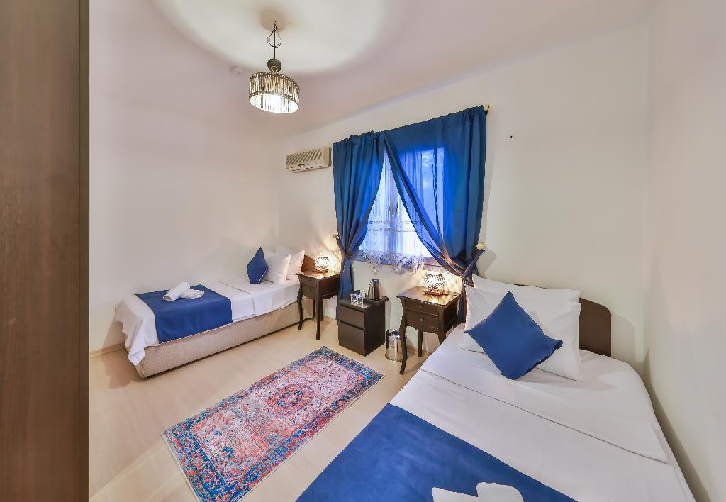 Livan Hotel Deluxe