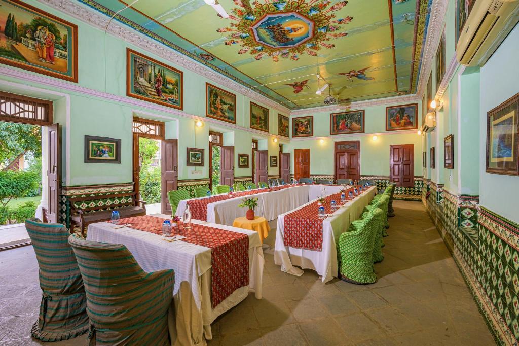 Neemrana's - Piramal Haveli