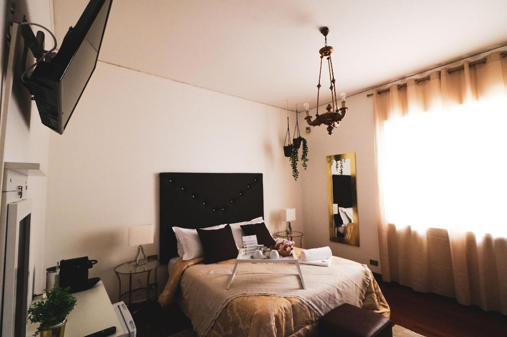 Vitti's Home Verona