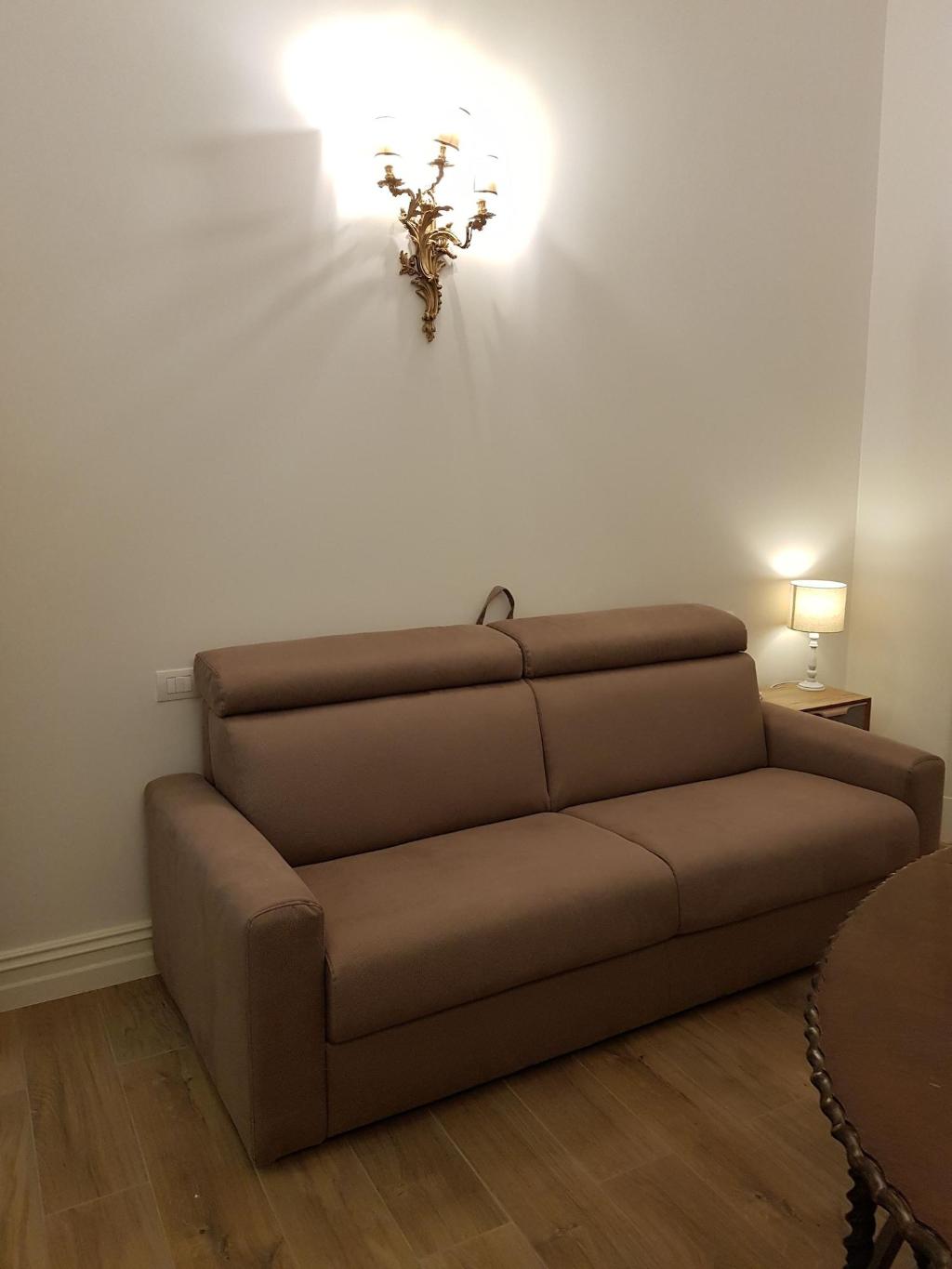 Al Centro Luxury Home