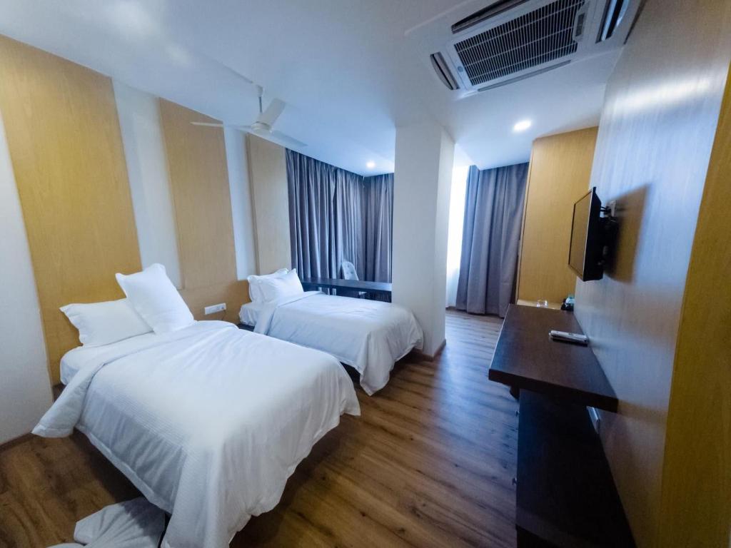 Vybrant Hotels