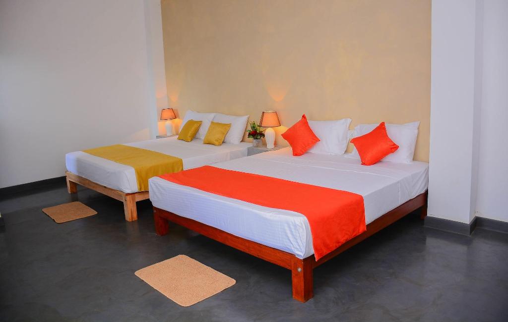Hotel Star White Negombo