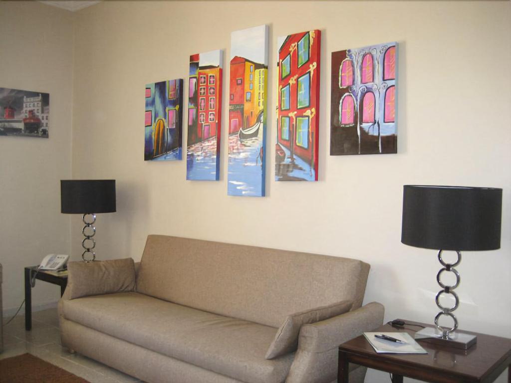 Crystal Suites