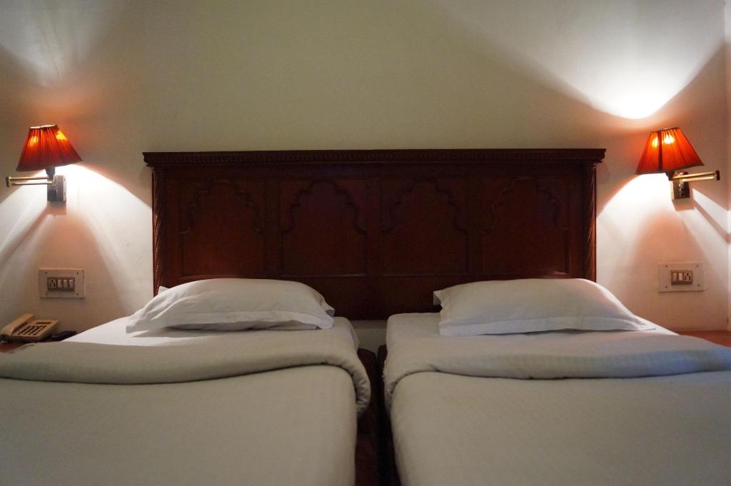 Mohan Hotel
