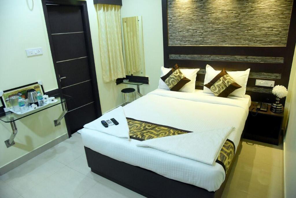 Hotel White Mount