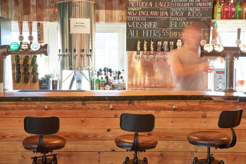 Urban Camper Hostel - Bar