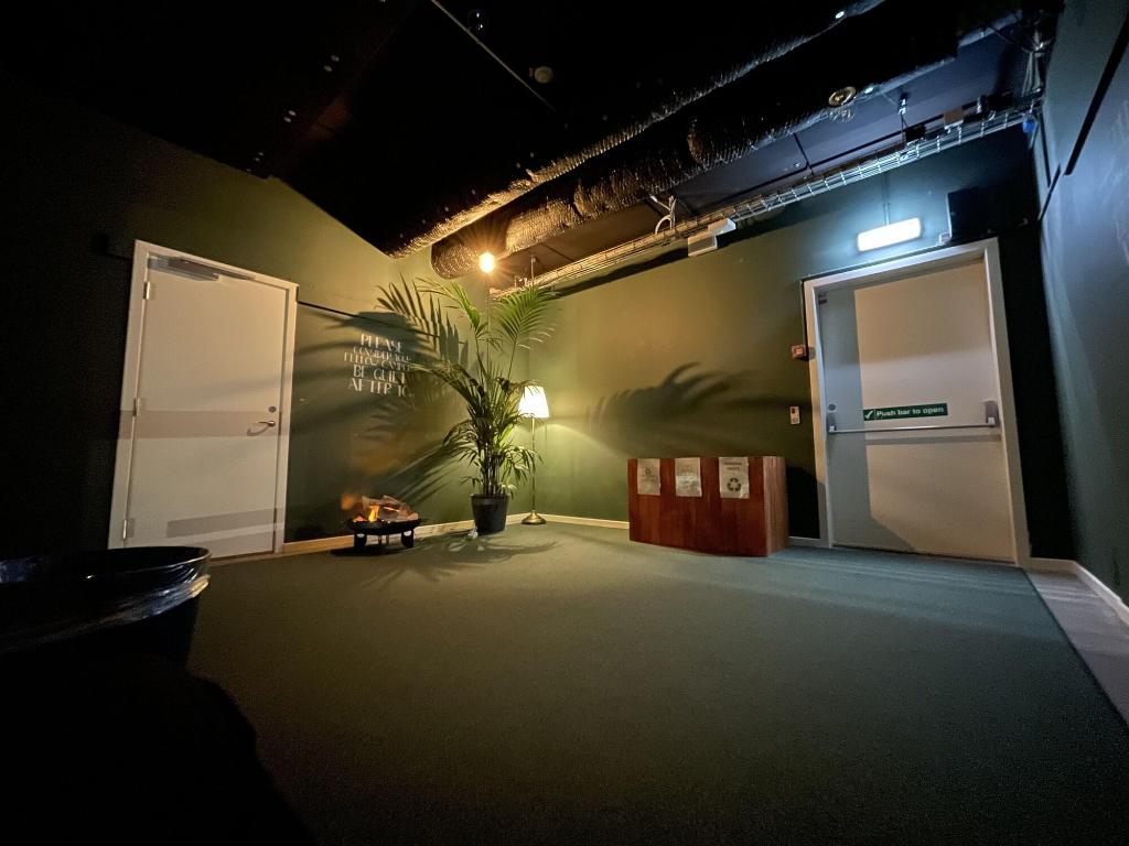 Urban Camper Hostel - Lobby