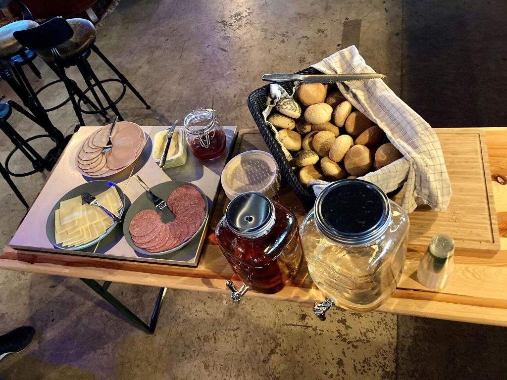 Urban Camper Hostel - Restaurant