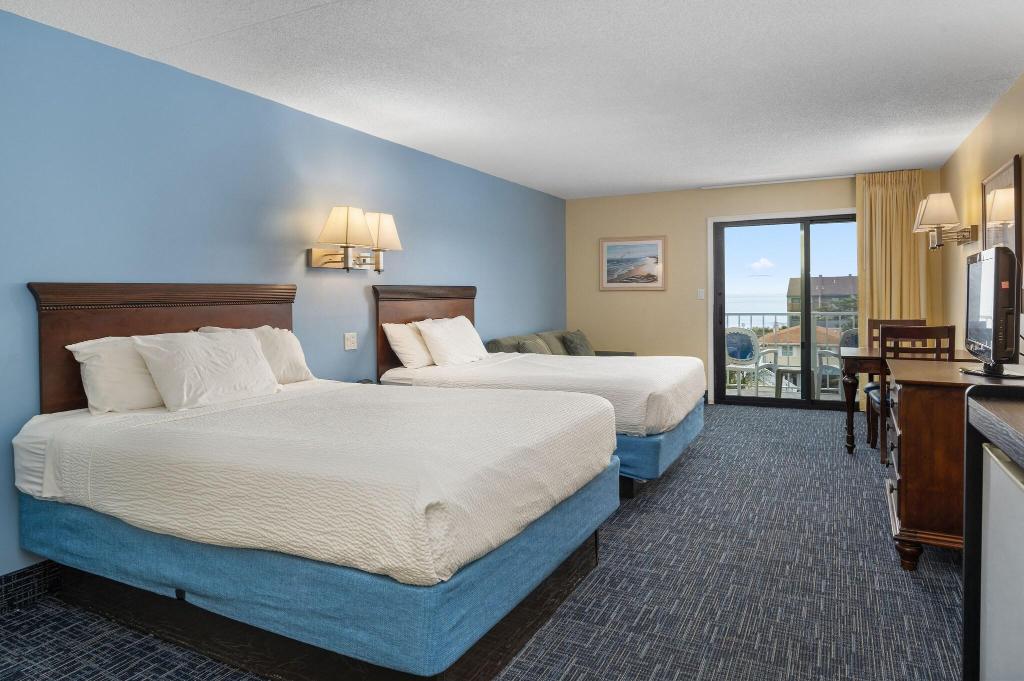 Coastal Palms Inn & Suites