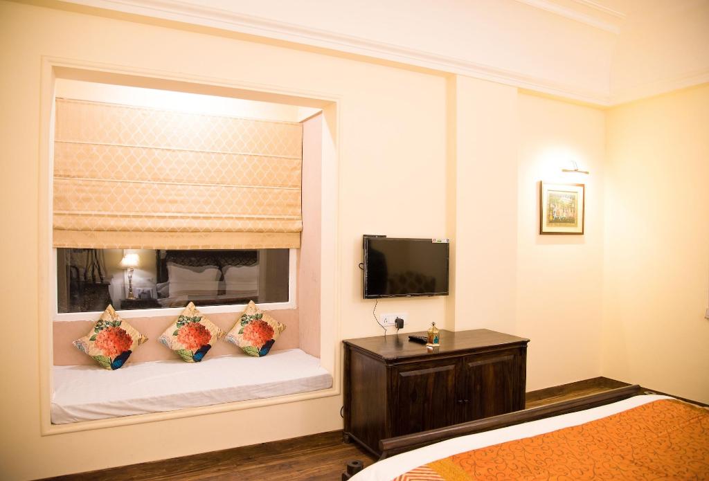 Welcomheritage Mount Valley Resort, Ranthambore