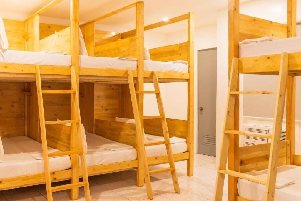 Ola Hostel Manila