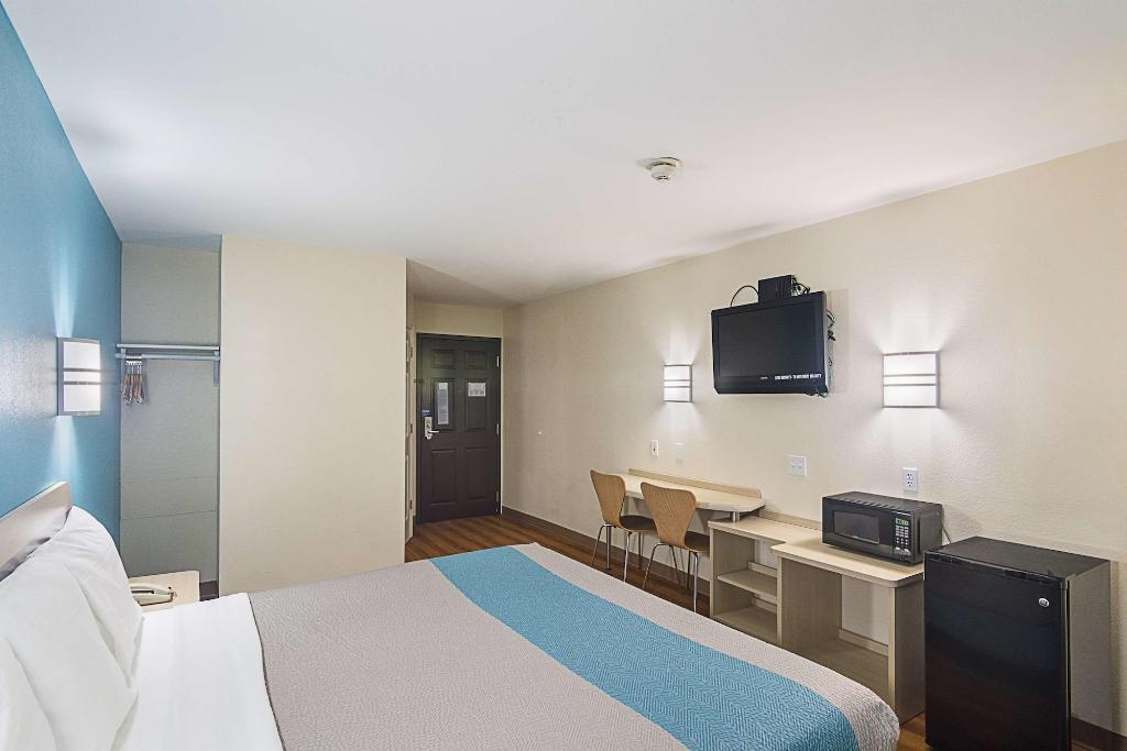 Motel 6 Norman, OK