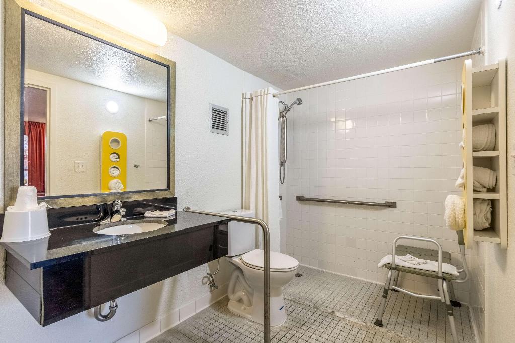 Motel 6 Little Rock, AR - West