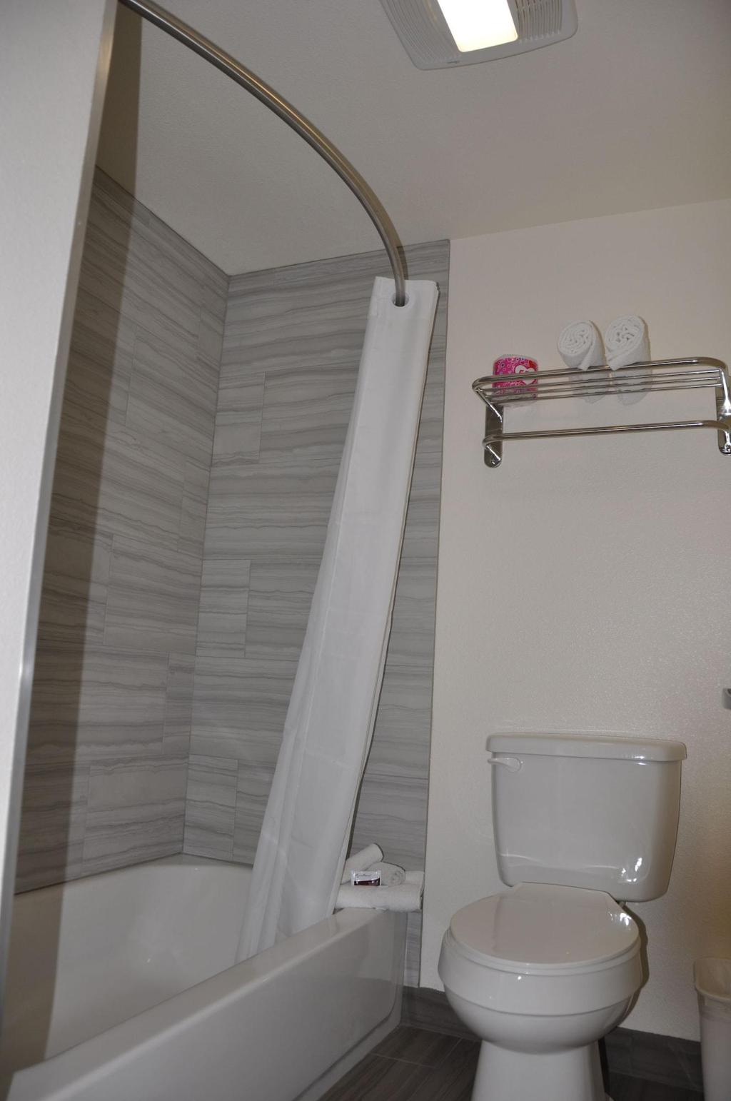 Motel 6 Hesperia, CA - East