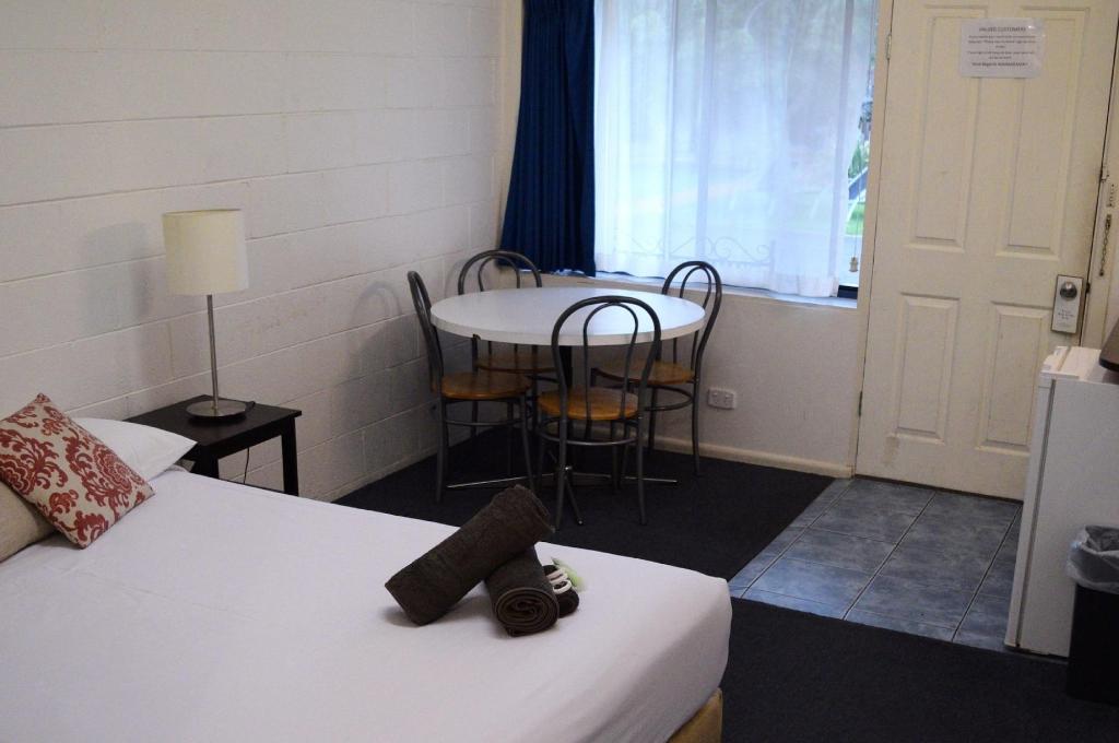 Rosebud Motel
