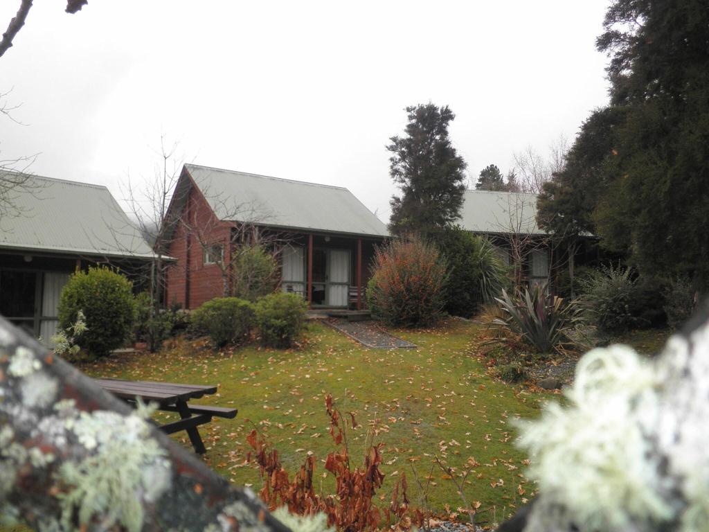 Forest Peak Motel