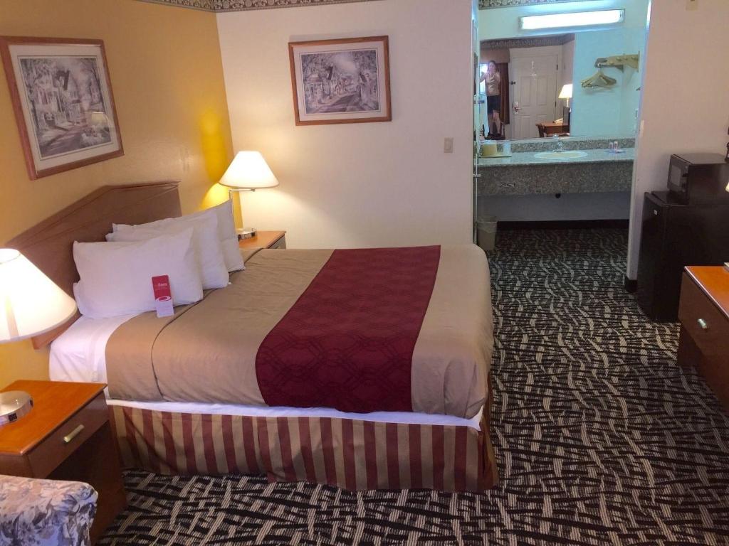 Executive Inn