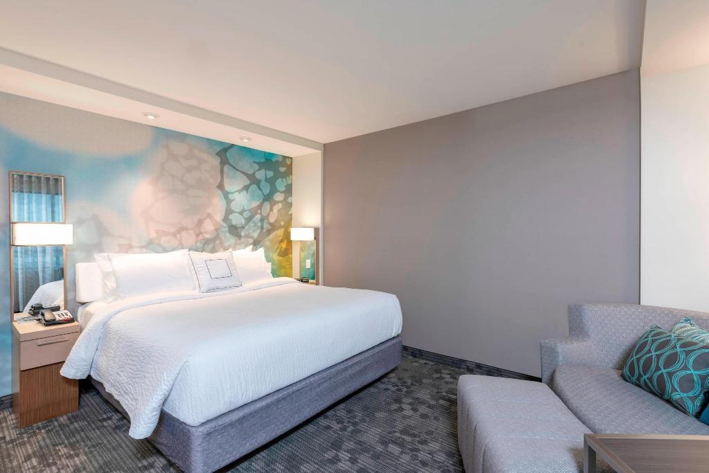 Courtyard By Marriott Cleveland Elyria