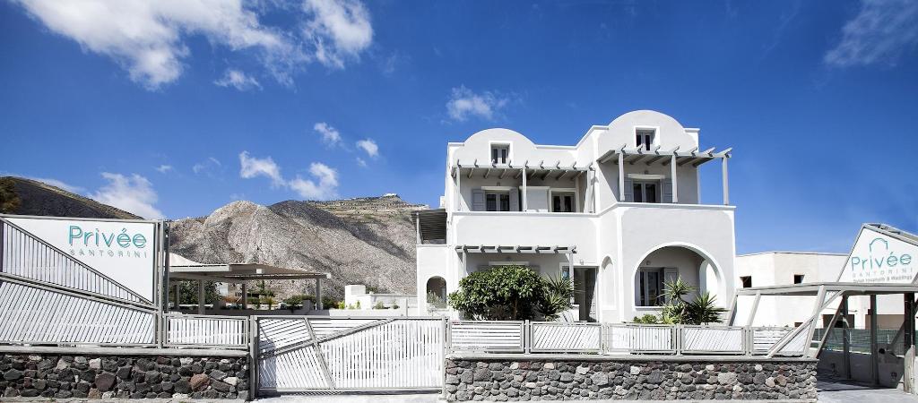 Privee Santorini