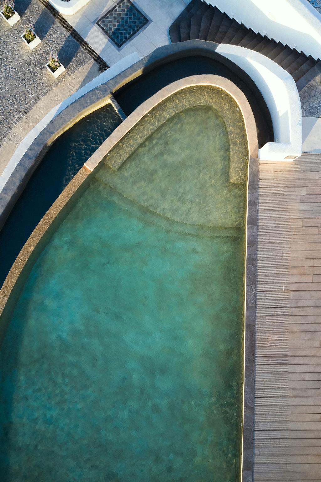 Danae Suites