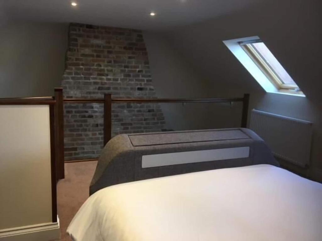 Oliver Cromwell Hotel