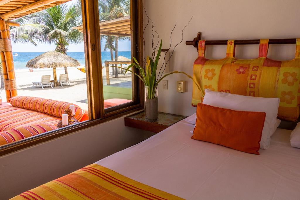 Punta Sal Suites & Bungalows Resort