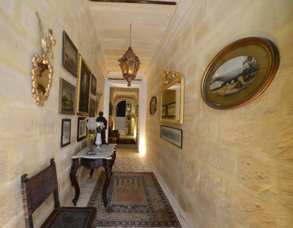 Paulos Valletta — property photo 1